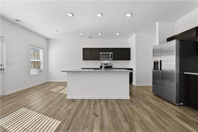 1102 Lossie Lane, Grayson, GA 30017