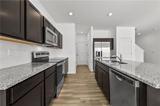 1102 Lossie Lane, Grayson, GA 30017