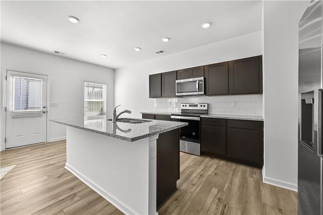 1102 Lossie Lane, Grayson, GA 30017