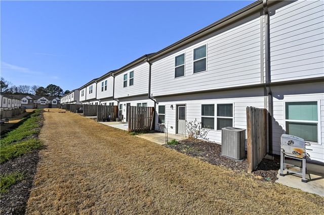 1102 Lossie Lane, Grayson, GA 30017