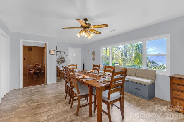 87 Rockwood Road, Waynesville, NC 28786