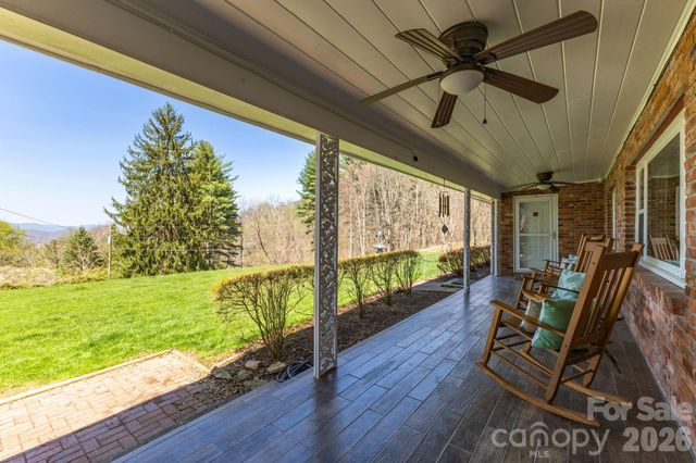 87 Rockwood Road, Waynesville, NC 28786