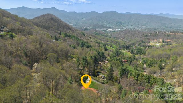 87 Rockwood Road, Waynesville, NC 28786