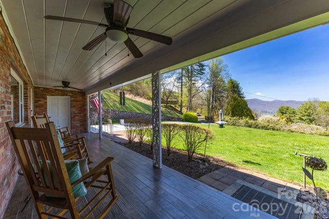 87 Rockwood Road, Waynesville, NC 28786