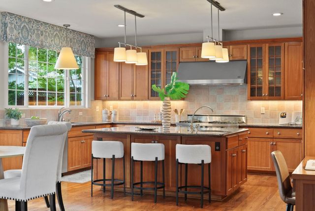 1335 Grant Road, Los Altos, CA 94024