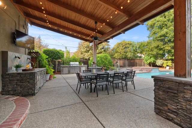 1335 Grant Road, Los Altos, CA 94024