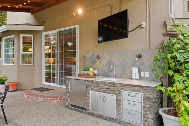 1335 Grant Road, Los Altos, CA 94024