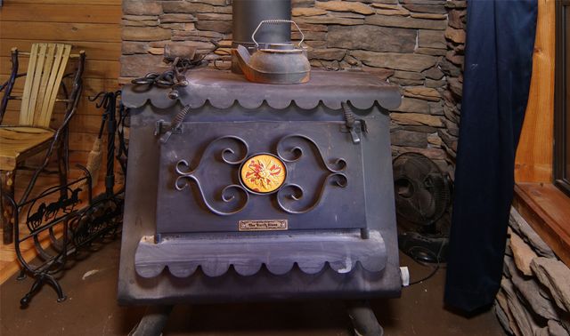 1222 Canyon Wren Loop, Possum Kingdom Lake, TX 76449