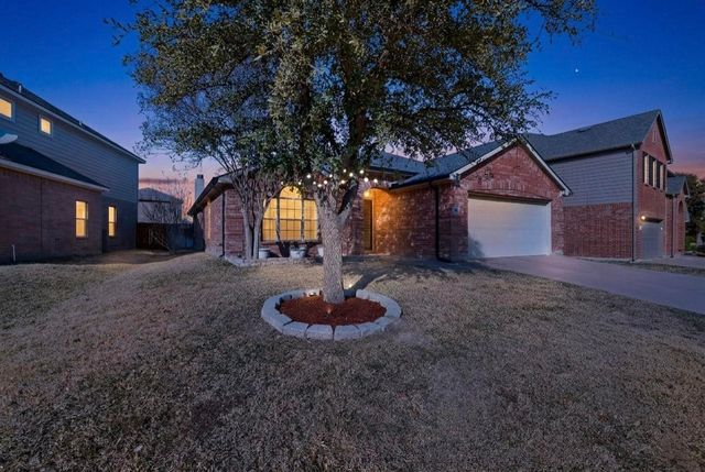 360 Fossil Bridge Drive, Fort Worth, TX 76131