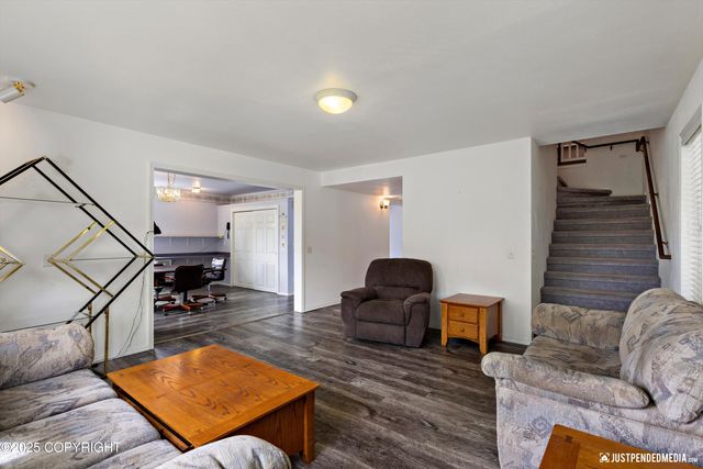 20414 W Lakes Boulevard, Big Lake, AK 99652