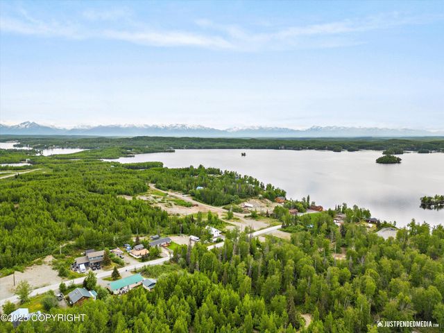 20414 W Lakes Boulevard, Big Lake, AK 99652