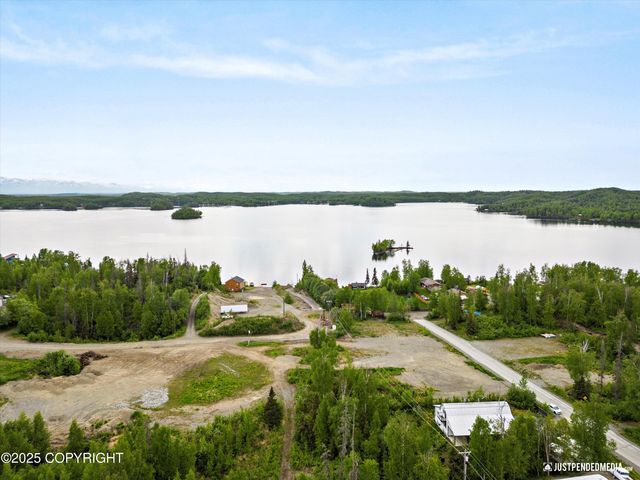 20414 W Lakes Boulevard, Big Lake, AK 99652