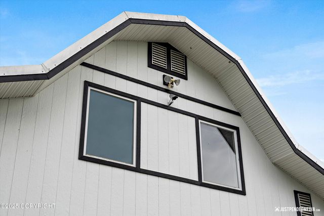 20414 W Lakes Boulevard, Big Lake, AK 99652