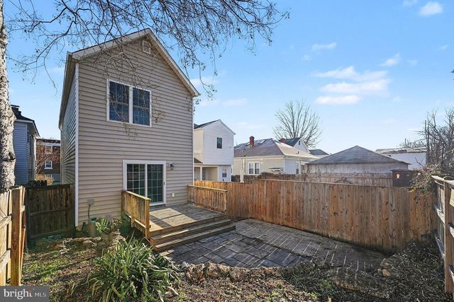 606 SHEPHERD ST, Fredericksburg, VA 22401