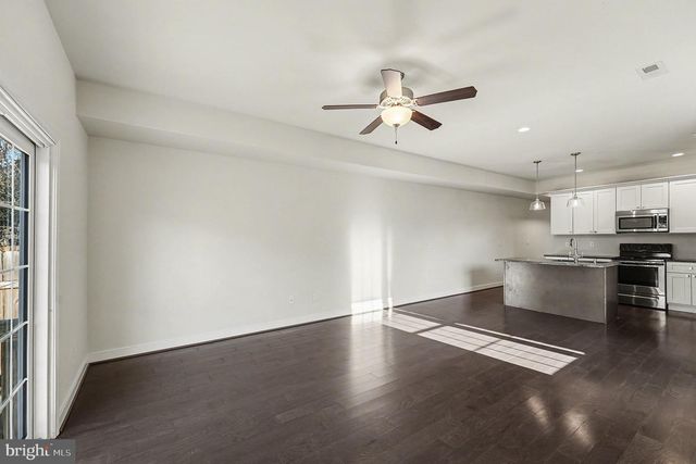 606 SHEPHERD ST, Fredericksburg, VA 22401