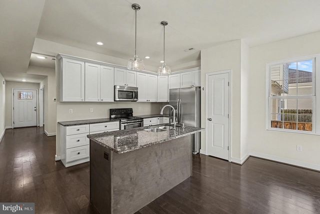 606 SHEPHERD ST, Fredericksburg, VA 22401