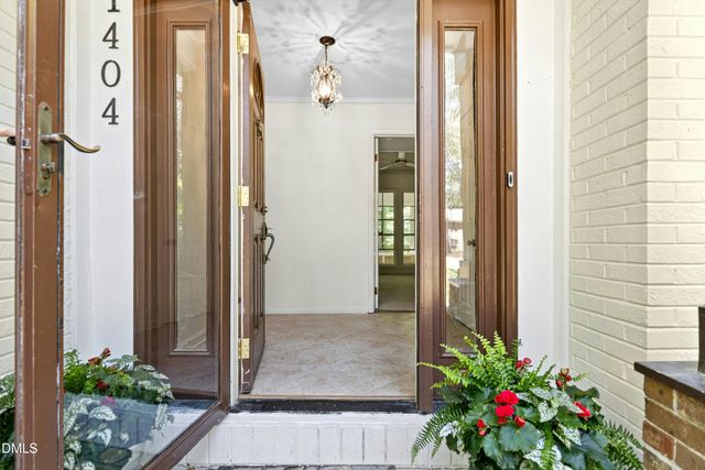 1404 Wildwood Drive, Chapel Hill, NC 27517