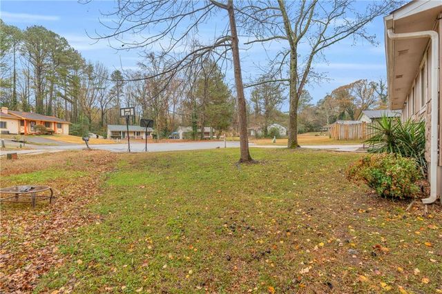 3368 Lincolndale Court, Ellenwood, GA 30294