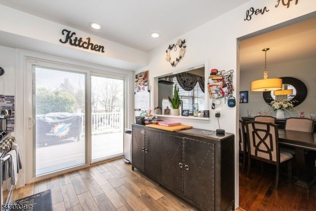 8 Kennedy Dr, Fairfield Twp., NJ 07004