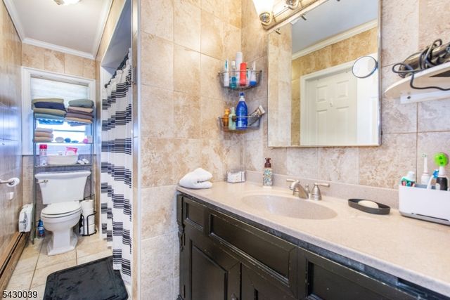 8 Kennedy Dr, Fairfield Twp., NJ 07004