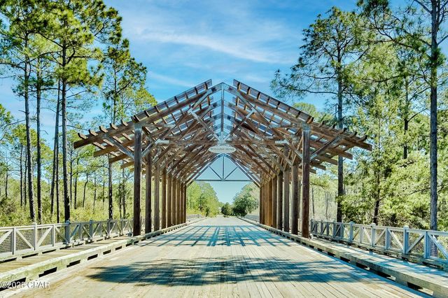 305 Flatwoods Forest Loop, Santa Rosa Beach, FL 32459