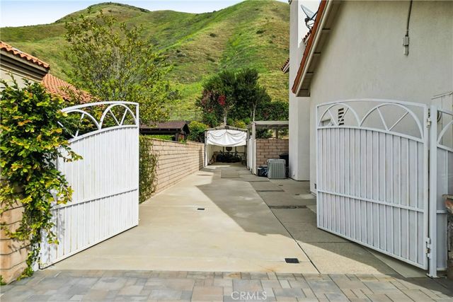 28525 Evening Breeze Drive, Yorba Linda, CA 92887