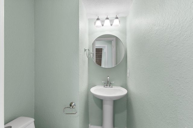 8007 Swindon LN, Austin, TX 78745