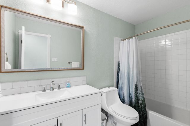 8007 Swindon LN, Austin, TX 78745