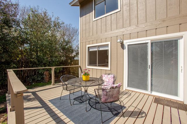 8007 Swindon LN, Austin, TX 78745