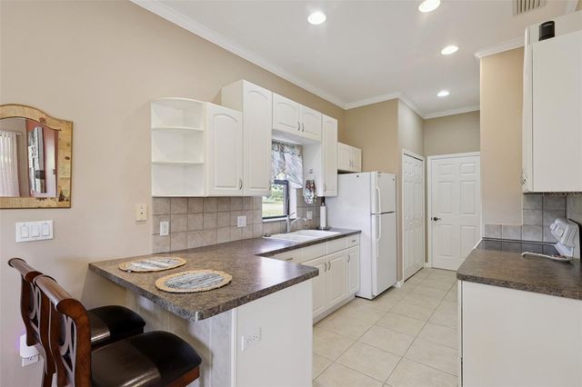 2002 PALM VIEW ROAD, Sarasota, FL 34240