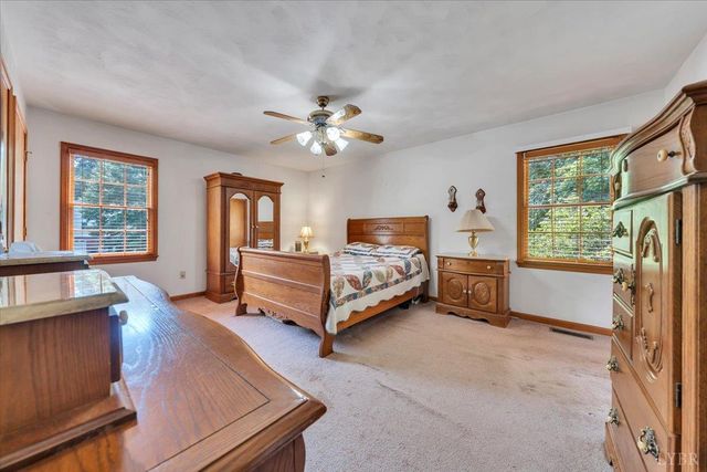 165 Fox Fire, Cloverdale, VA 24077