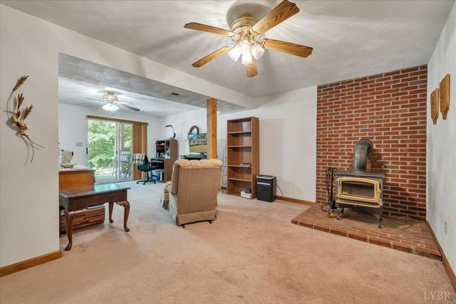 165 Fox Fire, Cloverdale, VA 24077