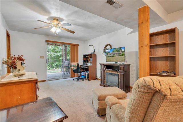 165 Fox Fire, Cloverdale, VA 24077