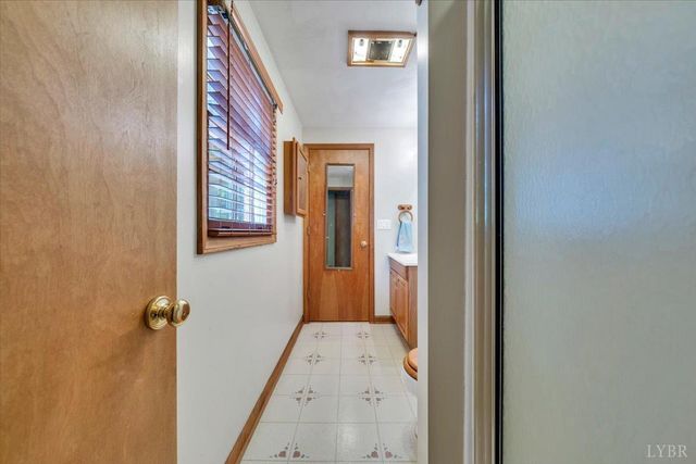 165 Fox Fire, Cloverdale, VA 24077