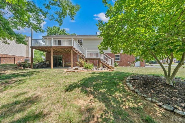 165 Fox Fire, Cloverdale, VA 24077