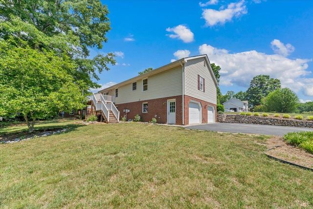 165 Fox Fire, Cloverdale, VA 24077