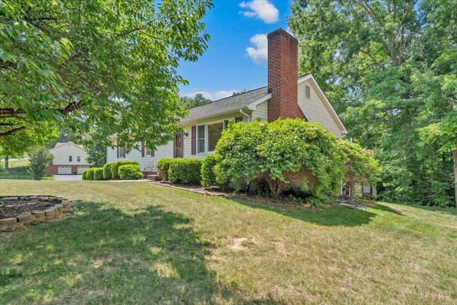 165 Fox Fire, Cloverdale, VA 24077