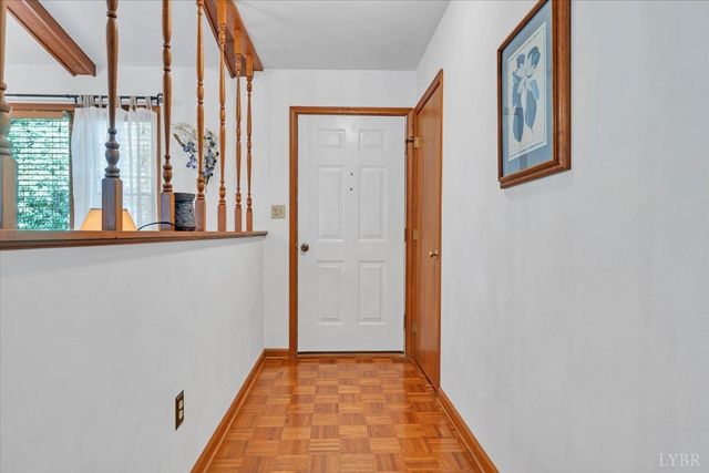 165 Fox Fire, Cloverdale, VA 24077