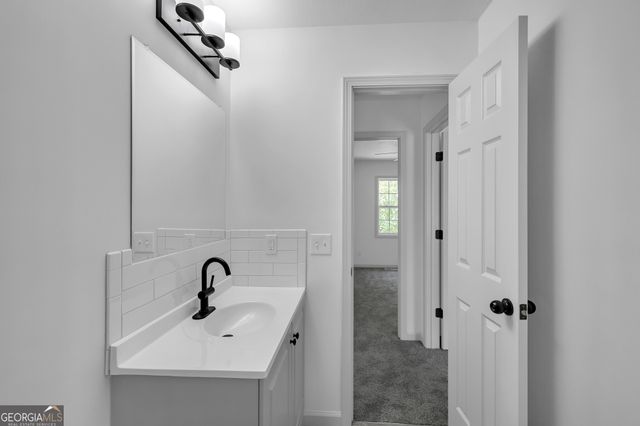 145 Goldust Avenue, Clarkesville, GA 30523