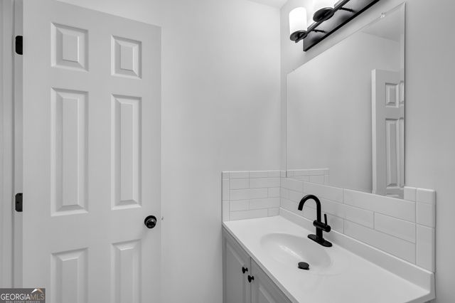 145 Goldust Avenue, Clarkesville, GA 30523