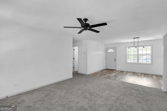 145 Goldust Avenue, Clarkesville, GA 30523