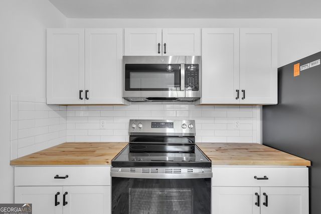 145 Goldust Avenue, Clarkesville, GA 30523