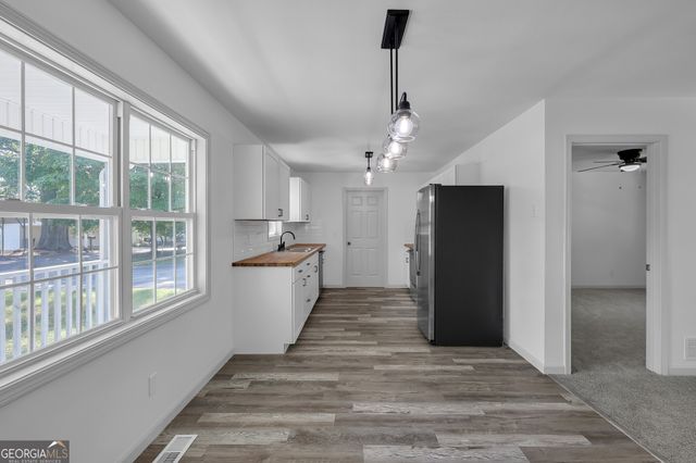 145 Goldust Avenue, Clarkesville, GA 30523