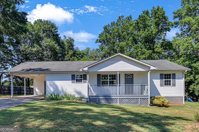 145 Goldust Avenue, Clarkesville, GA 30523