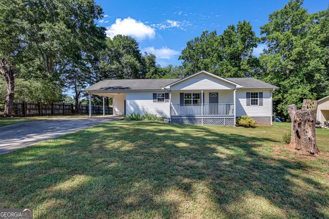 145 Goldust Avenue, Clarkesville, GA 30523