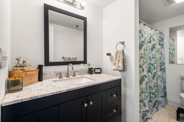 200 Cove Way 409, Quincy, MA 02169