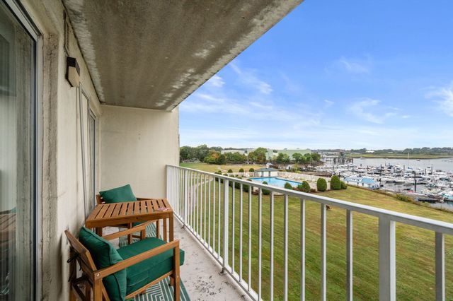 200 Cove Way 409, Quincy, MA 02169