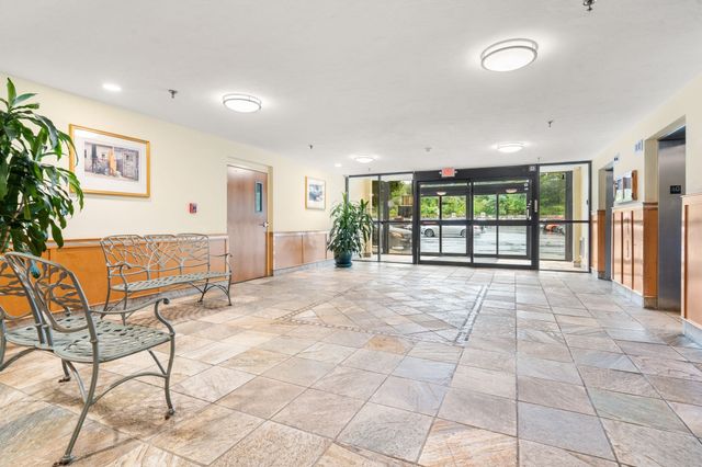 200 Cove Way 409, Quincy, MA 02169