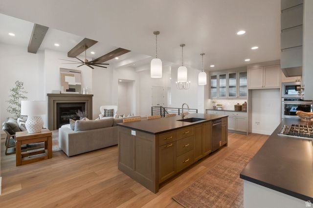 1082 E 110 S, Pleasant Grove, UT 84062