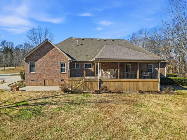 7333 Moore Rd, Greenbrier, TN 37073